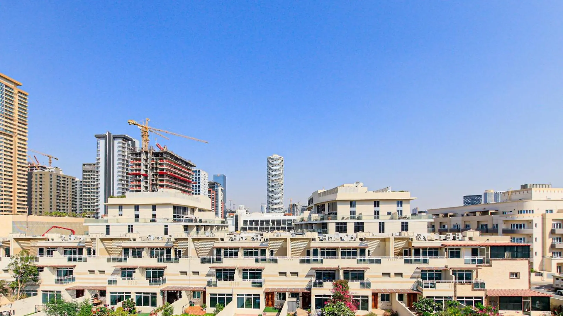 Apartment Spacious 2 Bedroom Apt Plus Maids Eleganz In Jvc Dubai